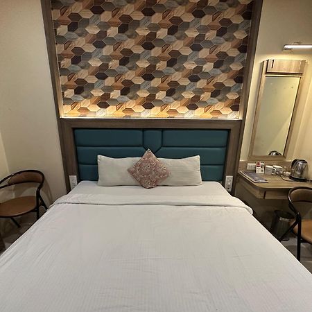 Srikrishna Paradise Hotel Thane Navi Mumbai 外观 照片