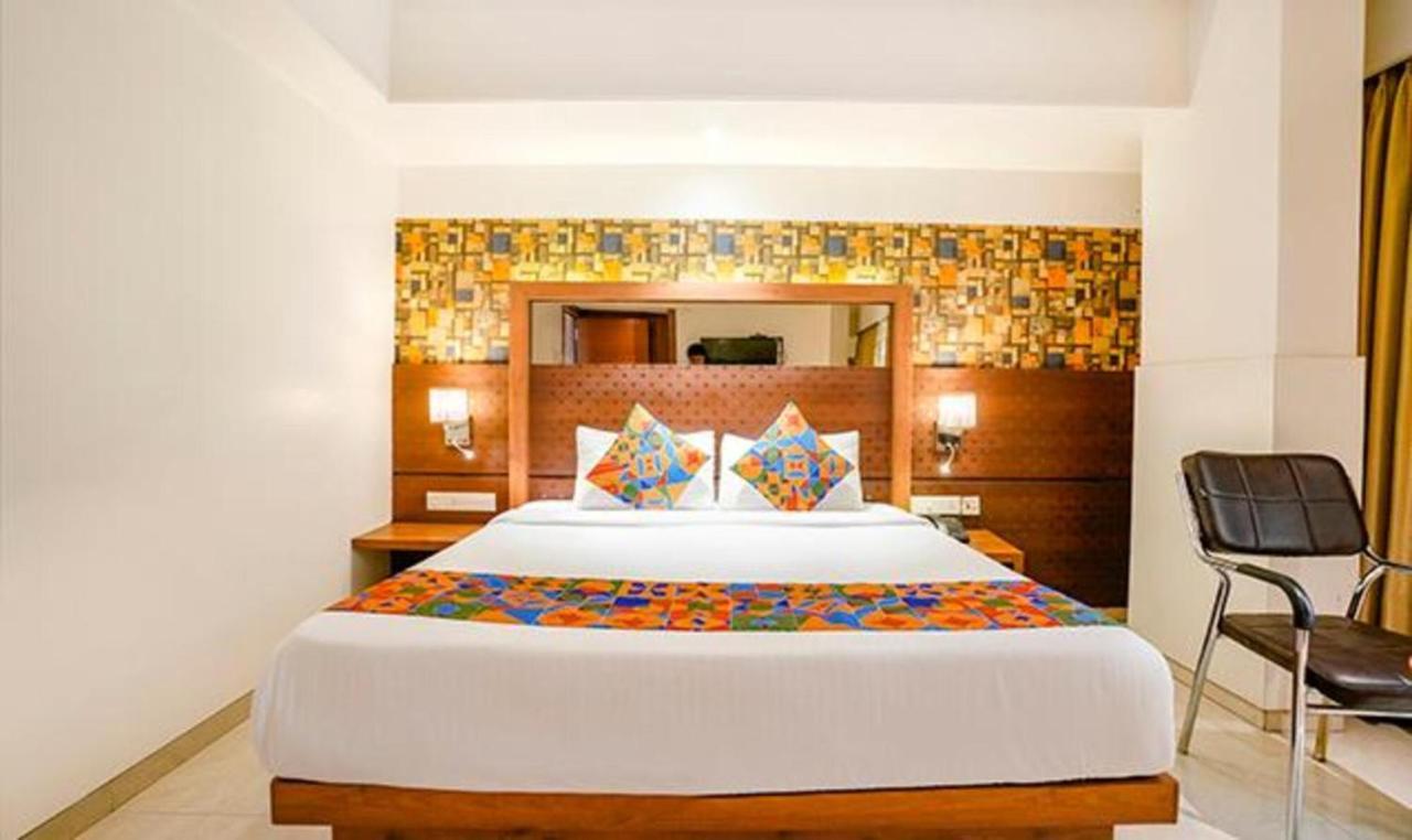 Srikrishna Paradise Hotel Thane Navi Mumbai 外观 照片