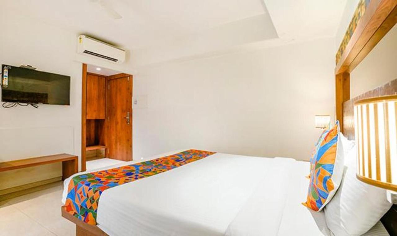 Srikrishna Paradise Hotel Thane Navi Mumbai 外观 照片