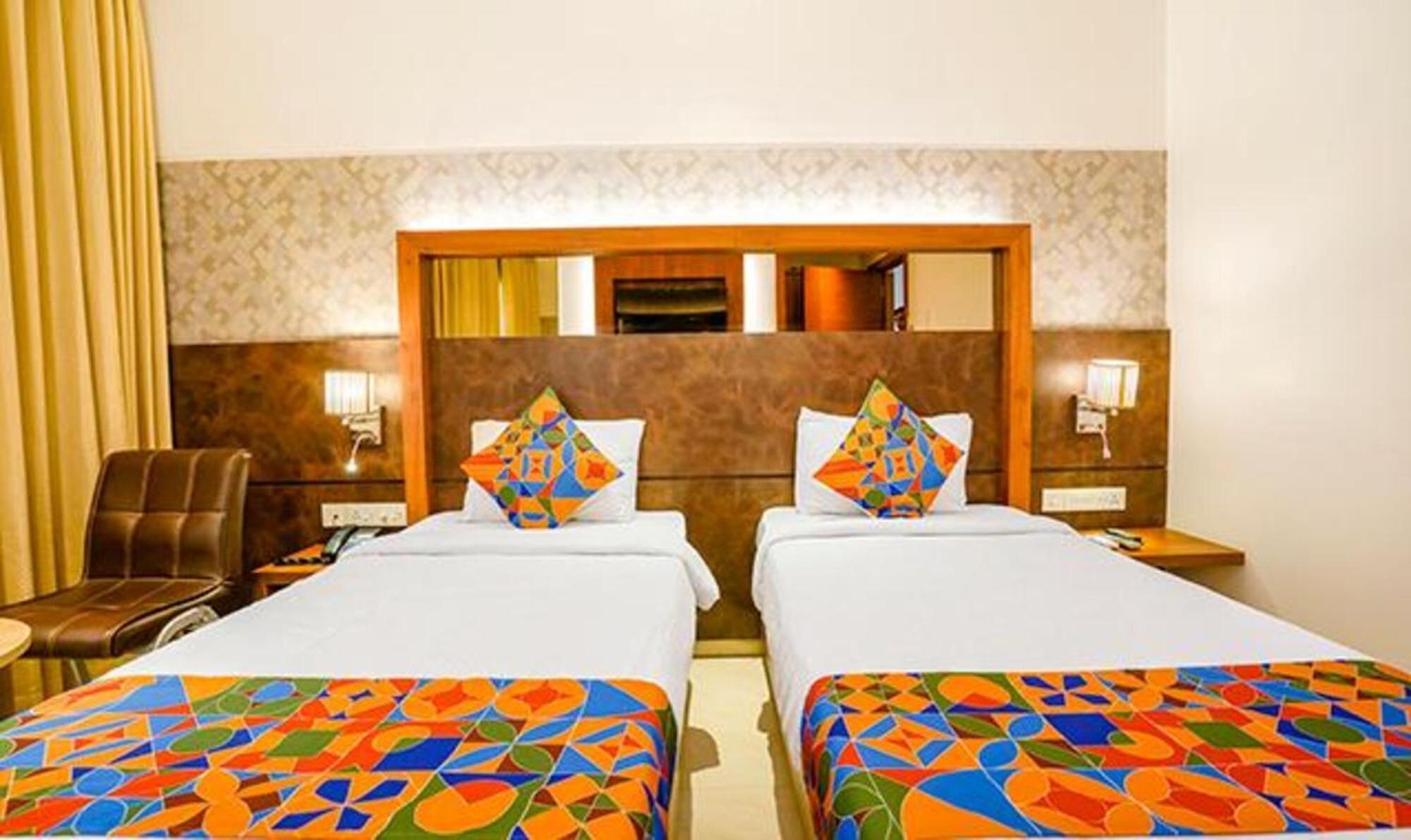 Srikrishna Paradise Hotel Thane Navi Mumbai 外观 照片