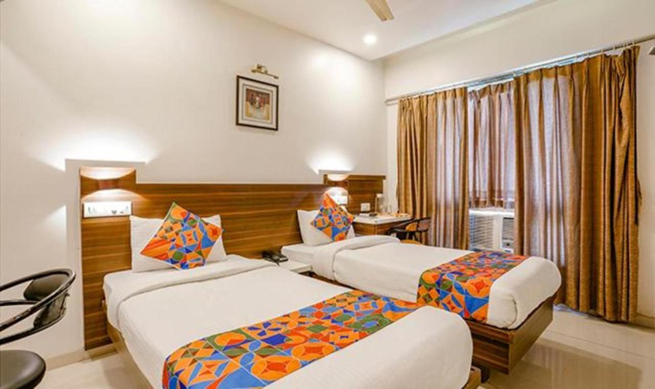 Srikrishna Paradise Hotel Thane Navi Mumbai 外观 照片
