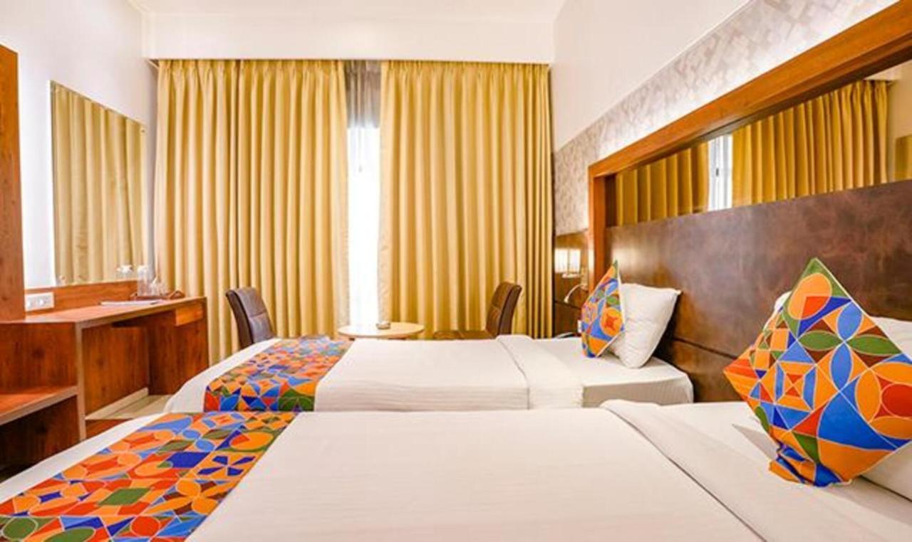 Srikrishna Paradise Hotel Thane Navi Mumbai 外观 照片