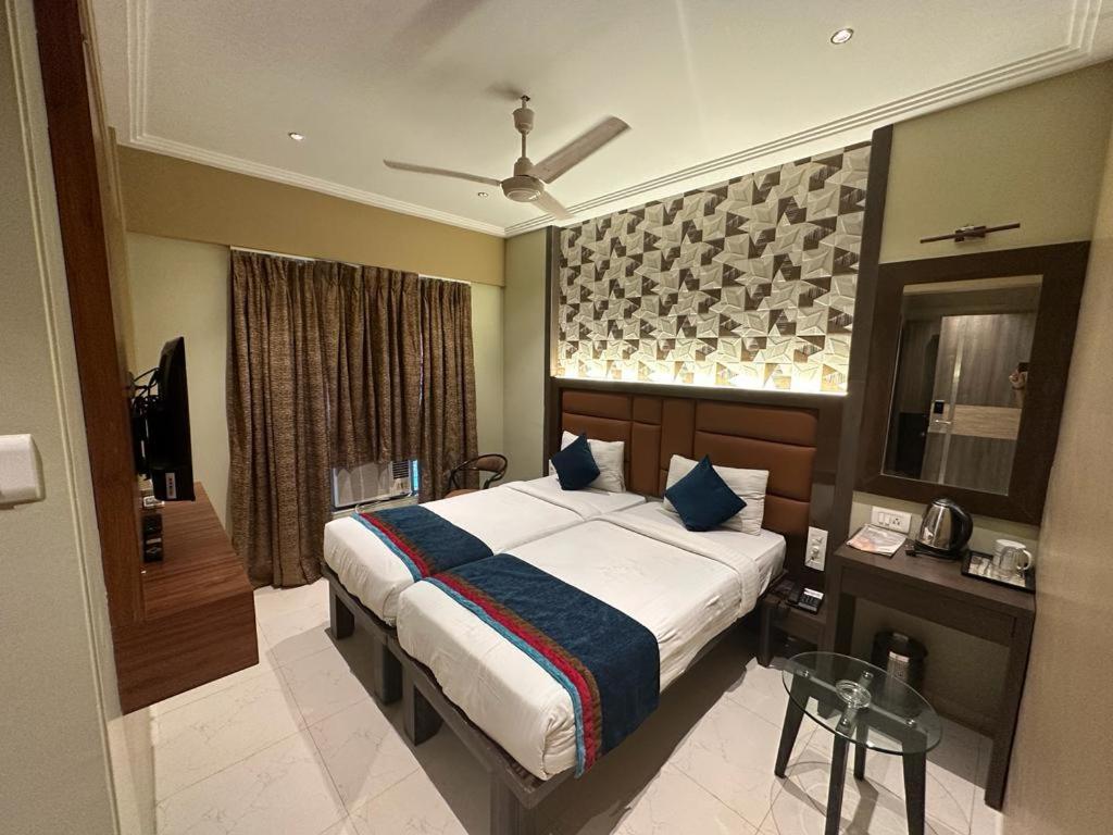 Srikrishna Paradise Hotel Thane Navi Mumbai 外观 照片